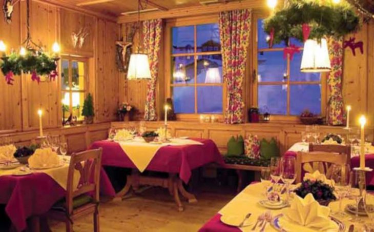 Hotel Erzberg, Zurs, Dining Area